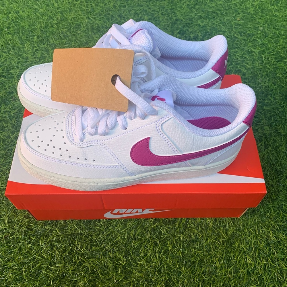 Nike White Sneakers with Magenta Swoosh - Picture 3 of 9
